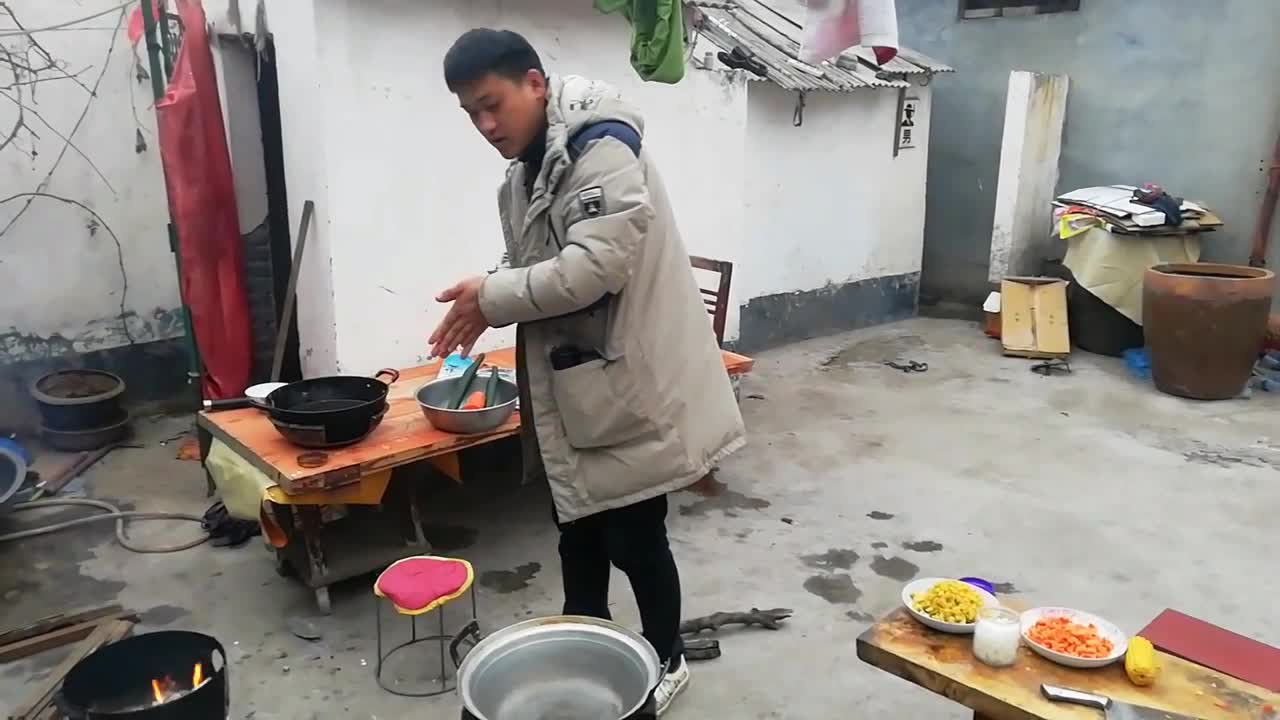 365兄弟视频做饭,家常菜里的温暖与爱 365兄弟视频做饭,家常菜里的温暖与爱
